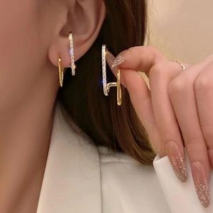 Rhinestone Stud Earrings